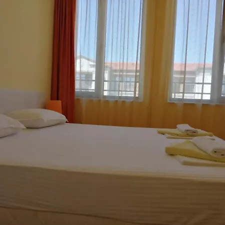 апартамент белия делфин Greenlife Apartment